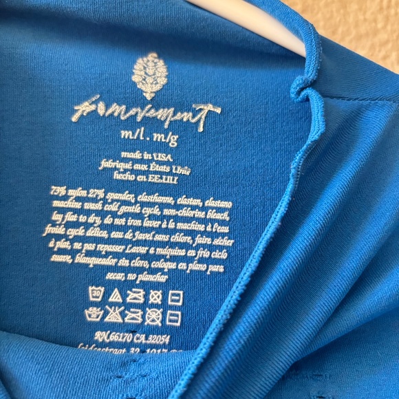 Free People Movement Good Karma High-Neck Layer Size M/L - Picture 8 of 8